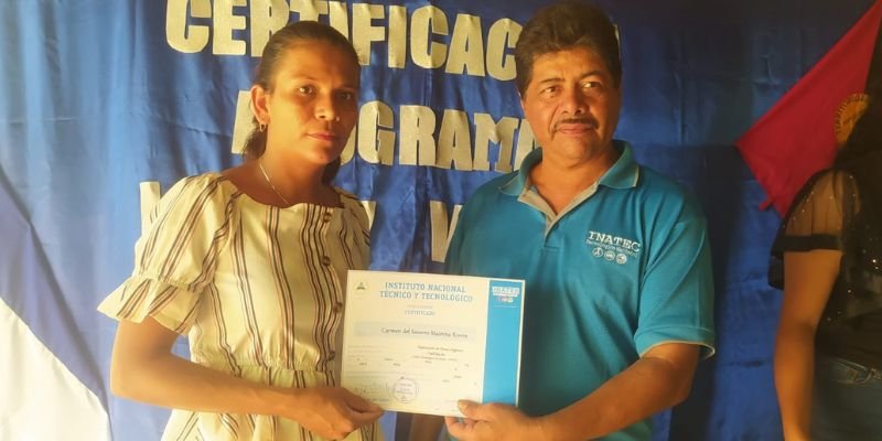 Victoria Educativa en Quilalí: Entrega de Certificados del Programa de Desarrollo de Capacidades Luz y Verdad