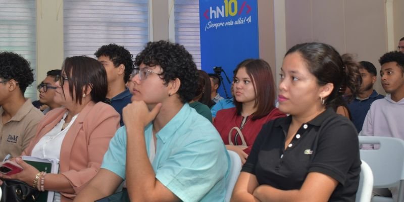 Inicia primer ciclo de entrenamiento de la Ruta Creativa del Hackathon Nicaragua 2026