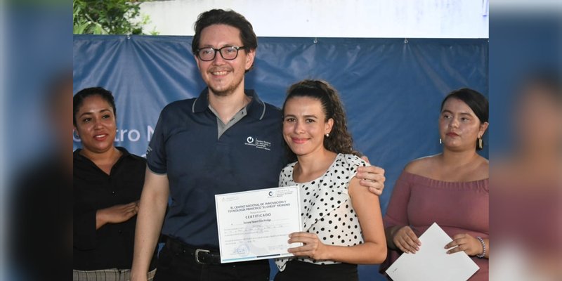 Entrega de Certificados del  Programa de Innovación en Honor a Sandino