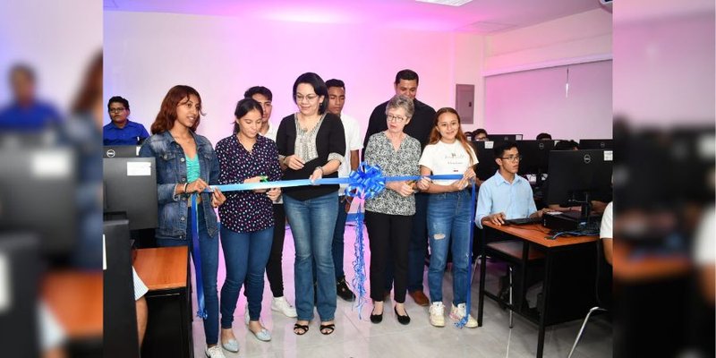 Inauguran Laboratorio Especializado  para impartir cursos de Ciberseguridad