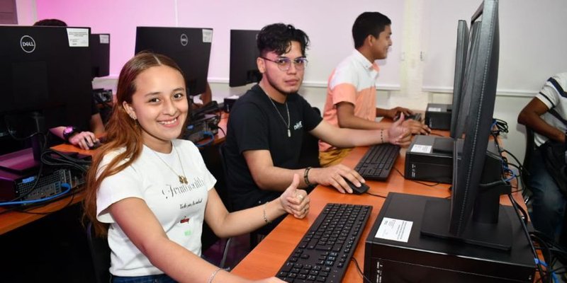 Inauguran Laboratorio Especializado  para impartir cursos de Ciberseguridad