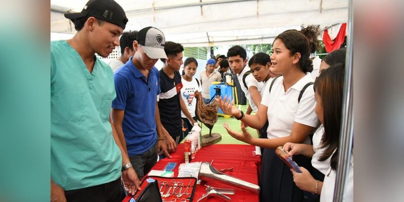 Estudiantes Técnicos de Juigalpa conmemoran paso a la inmortalidad del Comandante Germán Pomares