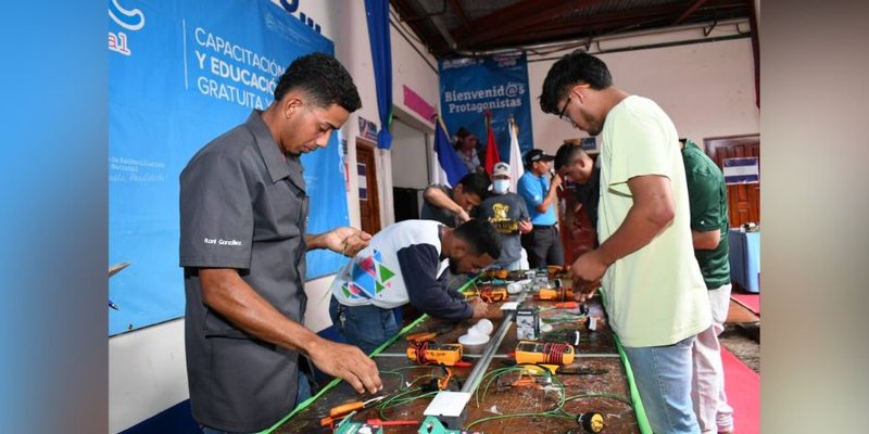 Concurso de Habilidades y Conocimientos en Conmutados y Arranque por Estudiantes Técnicos de Rivas