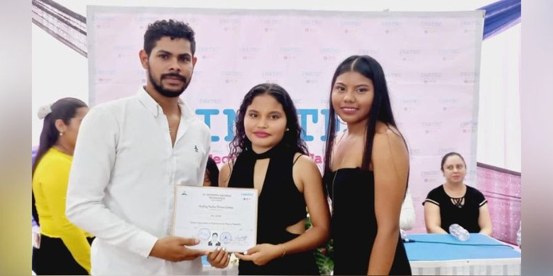Centro Tecnológico Olof Palme de Estelí desarrolla su graduación número 27