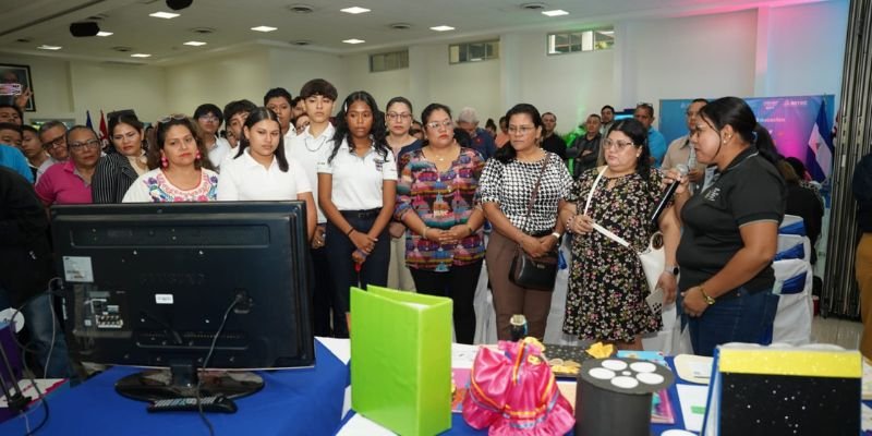 El Sistema Educativo Nacional celebra II Jornada de Reconocimiento a la labor de maestras y maestros