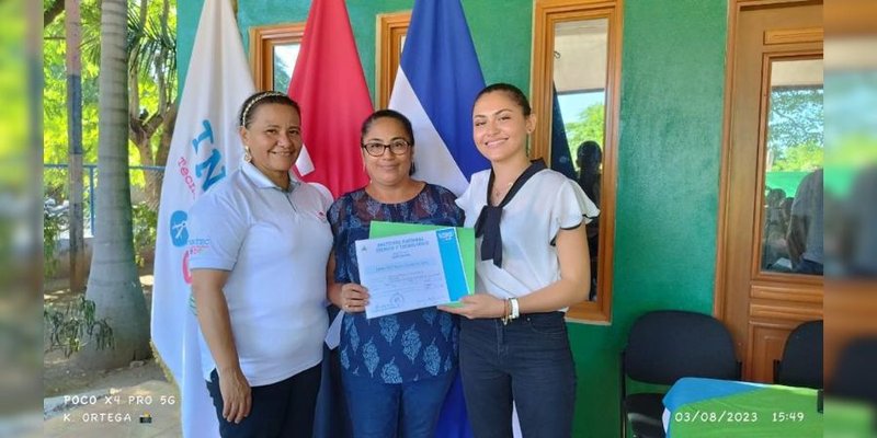 Realizan en Villa El Carmen promoción de egresados de cursos en Agro Industrialización