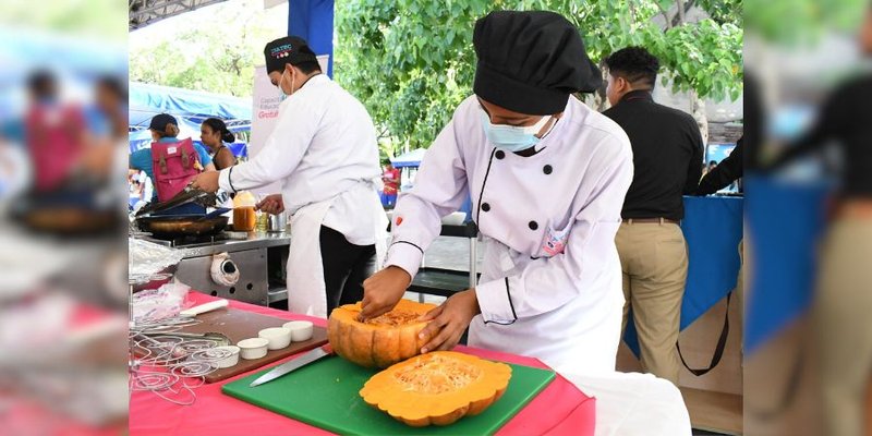 Capitalinos disfrutan del Festival "Tu oportunidad en el Tec"
