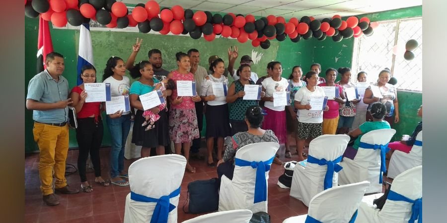 Mujeres de la comunidad indígena Ulwas en Rio Coco, finalizan curso de Repostería