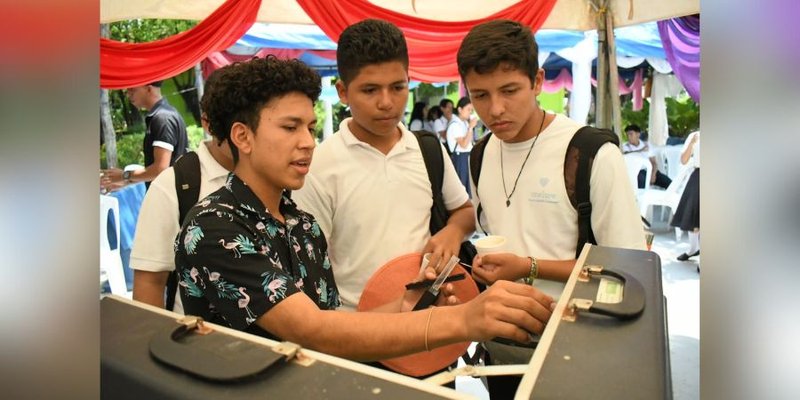 Estudiantes Técnicos de Juigalpa conmemoran paso a la inmortalidad del Comandante Germán Pomares