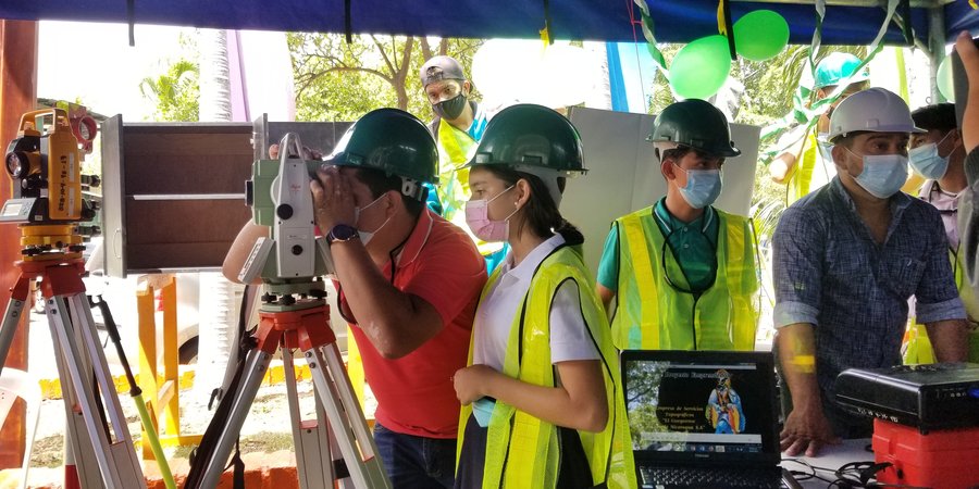 Estudiantes Técnicos desarrollan Feria del Emprendimiento Joven