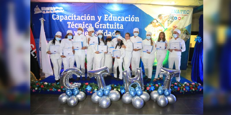 Ceremonia de Entrega de Títulos a Egresados de Carreras Técnicas