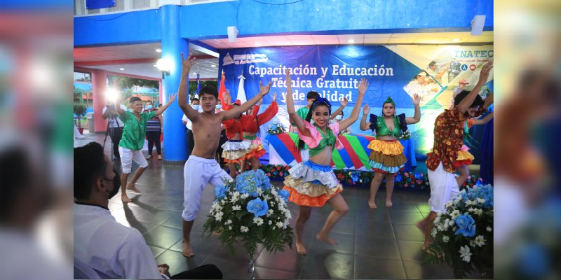 Ceremonia de Entrega de Títulos a Egresados de Carreras Técnicas