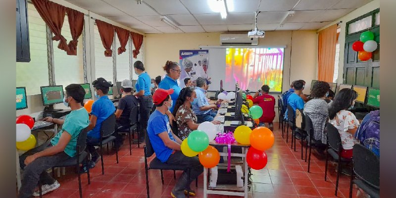 Continúan fortaleciendo Educación Técnica con inauguración de nuevos Laboratorios de Computación