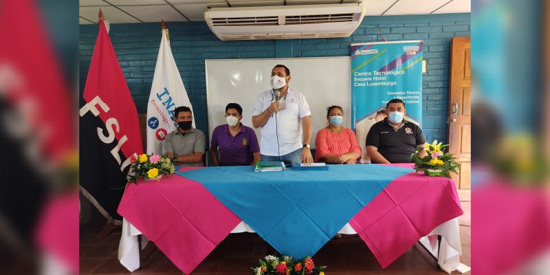 Egresados de Cursos TIC en San Rafael del Sur reciben su certificado