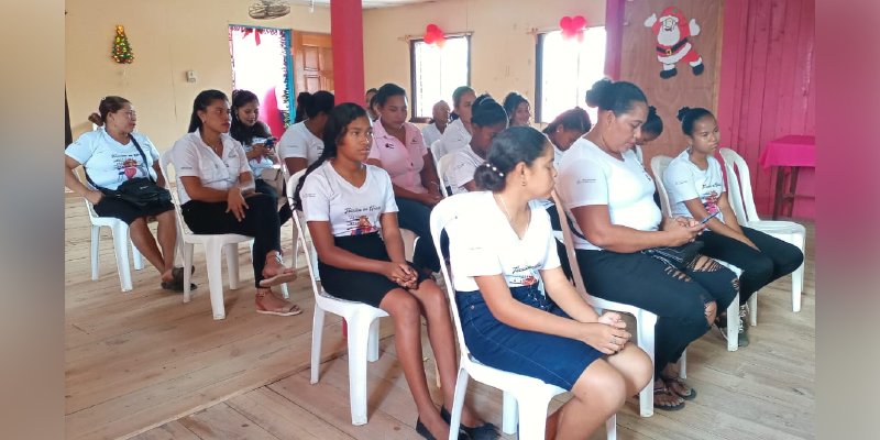 Entrega de Certificados a egresados de  Curso en Alamikamba