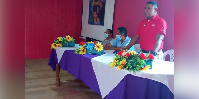 Entrega de Certificados a egresados de  Curso en Alamikamba