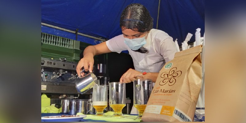 Festival de Bartender y Barismo en la Plaza Central de la Gran Sultana