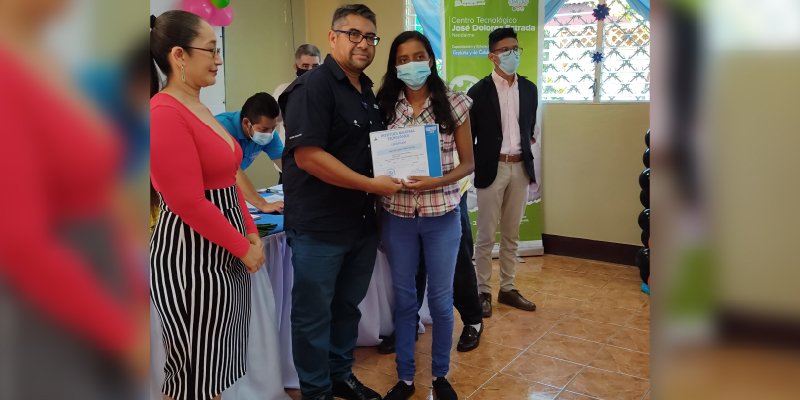 INATEC entrega certificados a protagonistas egresados de Cursos Libres y Modulares en Nandaime