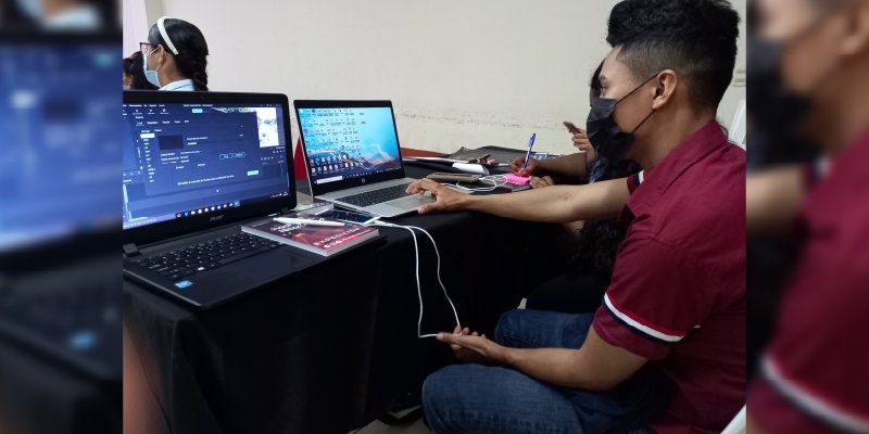 Jóvenes creativos se preparan para el desarrollo de aplicaciones