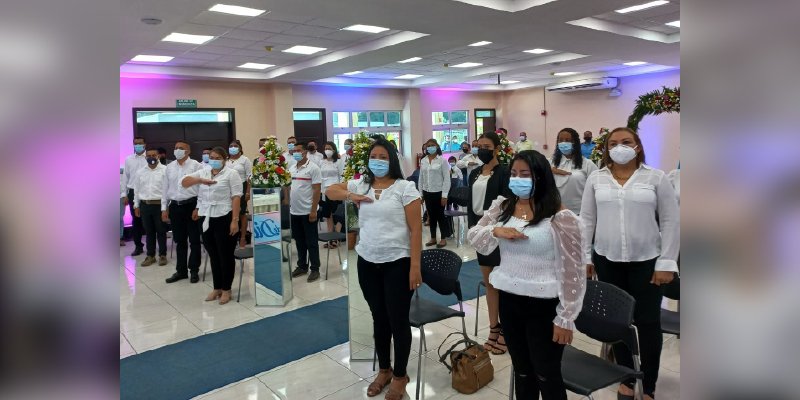 Occidente Celebra Primera Graduación de Docentes en Didáctica del Idioma Inglés