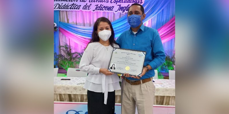 Occidente Celebra Primera Graduación de Docentes en Didáctica del Idioma Inglés