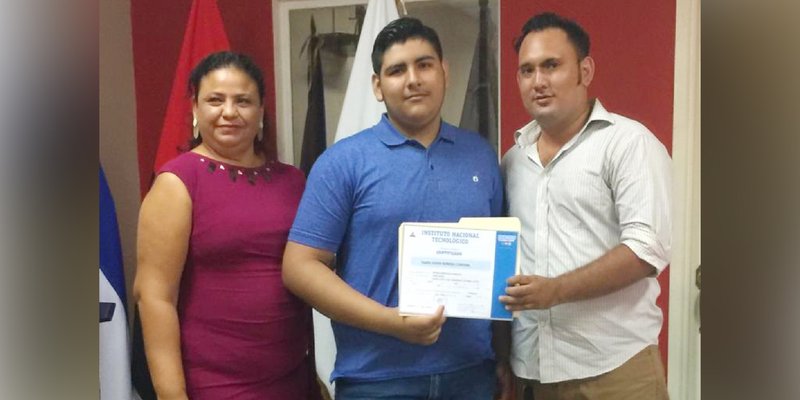 Protagonistas de San Rafael del Sur finalizan cursos Tics