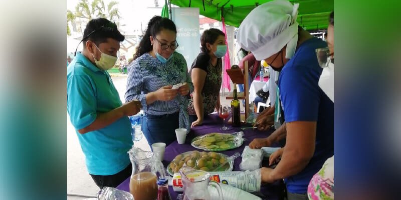 Estudiantes técnicos presentan proyectos novedosos en el Festival Regional de INNOVATEC