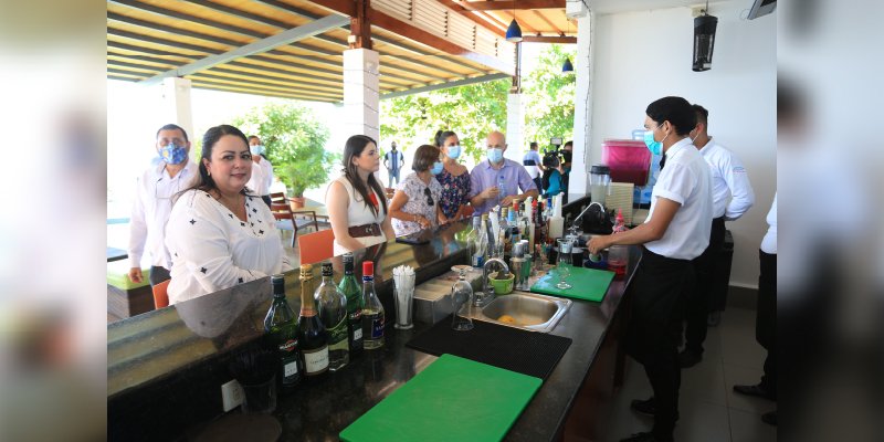 Representante de la FAO visita Escuela Hotel Casa Luxemburgo