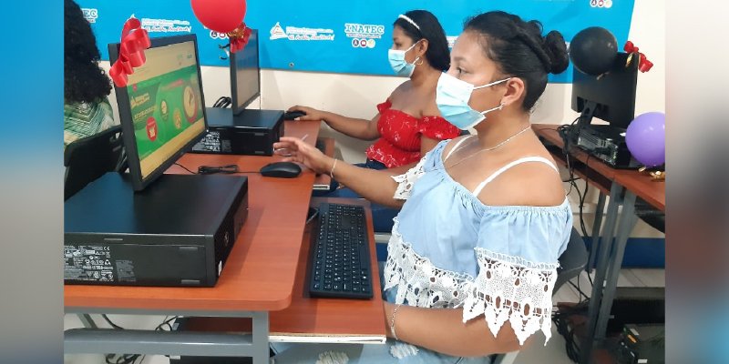 Centro Tecnológico de Ocotal es equipado con nuevas computadoras