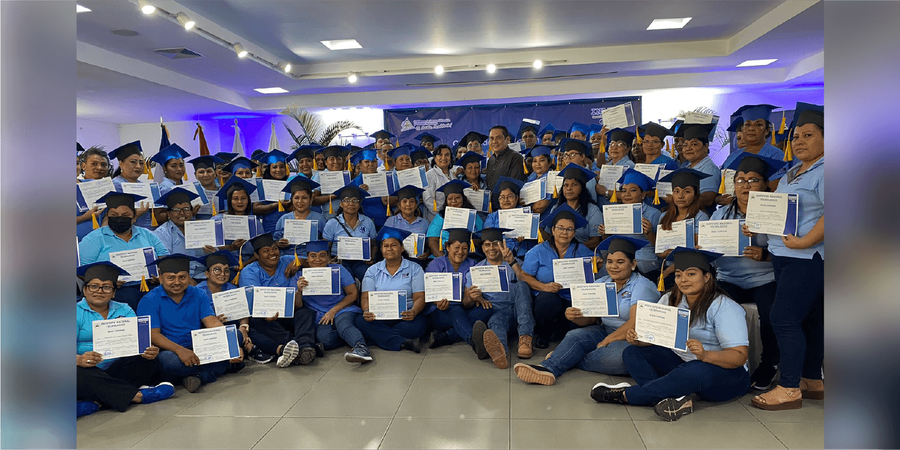 100 Servidores Públicos de los Hospitales del SILAIS Managua finalizaron Ciclo de Capacitación 2022