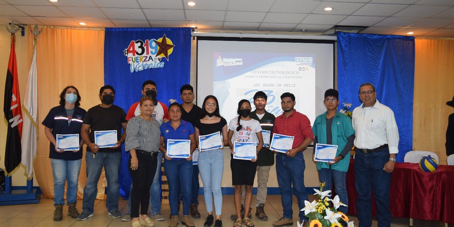 Centro Tecnológico del El Viejo, Chinandega entrega reconocimiento a estudiantes destacados