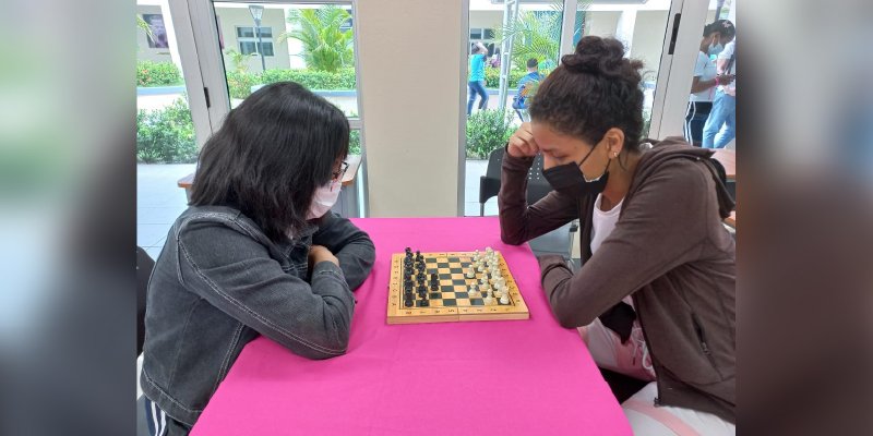 Estudiantes de Centros Técnicos celebran Día Nacional del Deportista