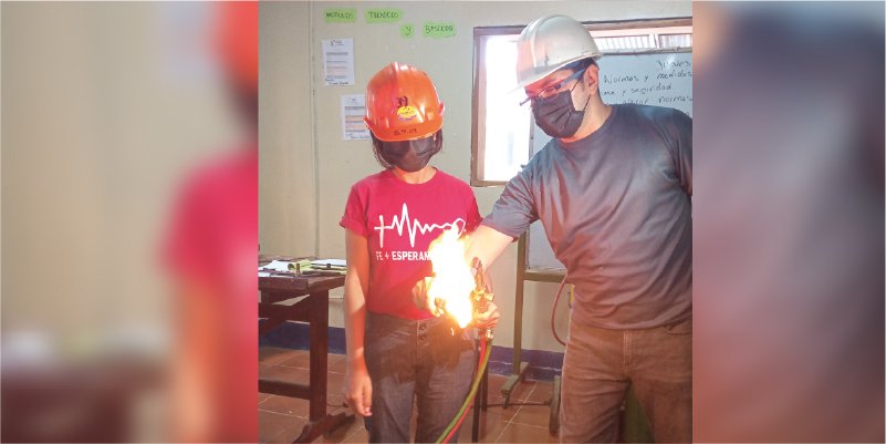 Jóvenes se preparan como técnicos profesionales en Rivas