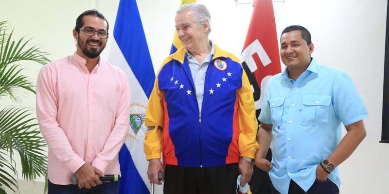 Estudiantes Técnicos de Hotelería y Turismo rinden homenaje al Comandante Hugo Chávez