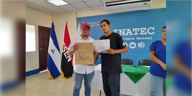 Entregan reconocimientos a estudiantes del Centro Tecnológico Monimbó Heroico de Masaya