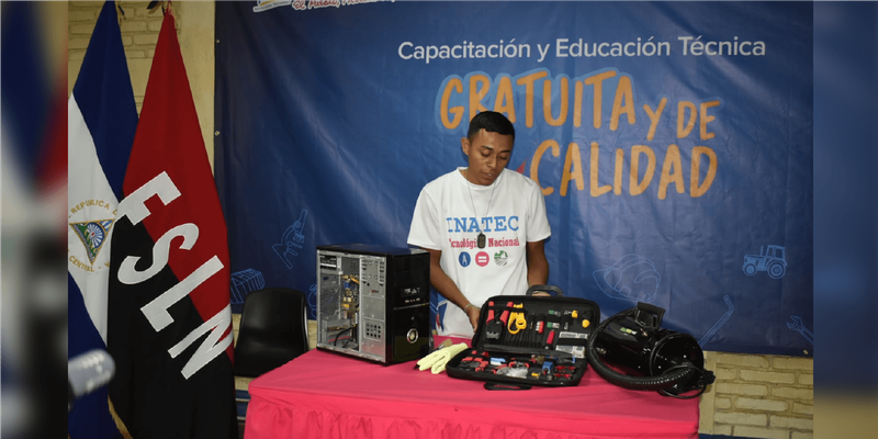 Matricúlate en una carrera técnica en los Centros Tecnológicos de León