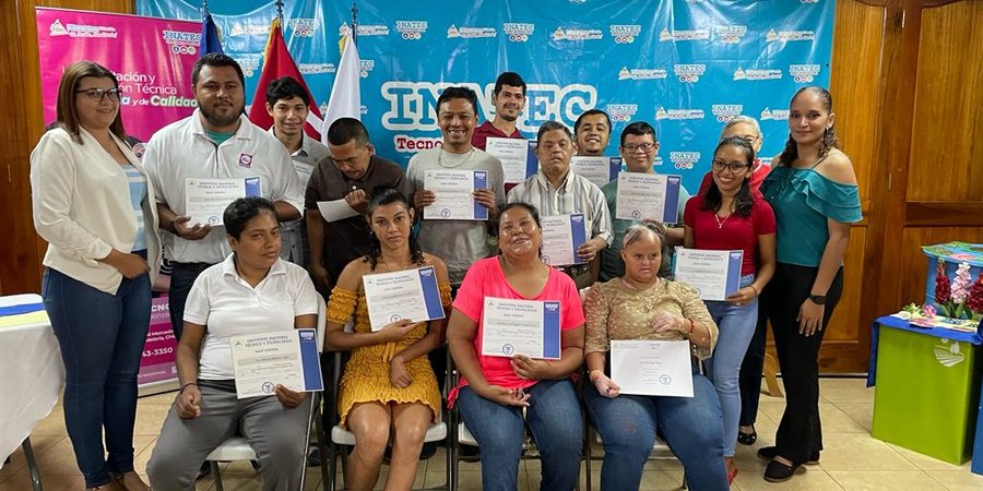 Protagonistas con Discapacidad de Chichigalpa se promocionan en el curso de Elaboración de Bisutería
