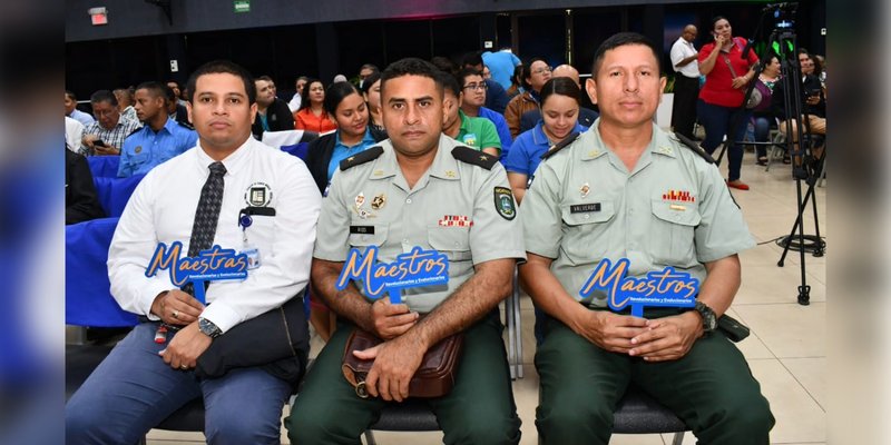 Sistema Educativo Nacional Celebra y Reconoce a Maestros y Maestras de Nicaragua
