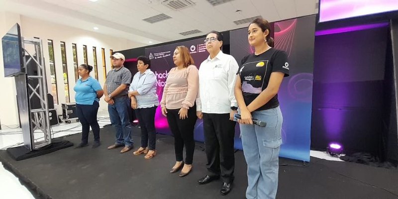 Pich Decks Chontales: equipos presentan avances de sus aplicaciones rumbo a Hackathon Nicaragua