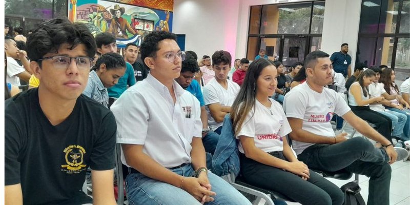 Pich Decks Chontales: equipos presentan avances de sus aplicaciones rumbo a Hackathon Nicaragua