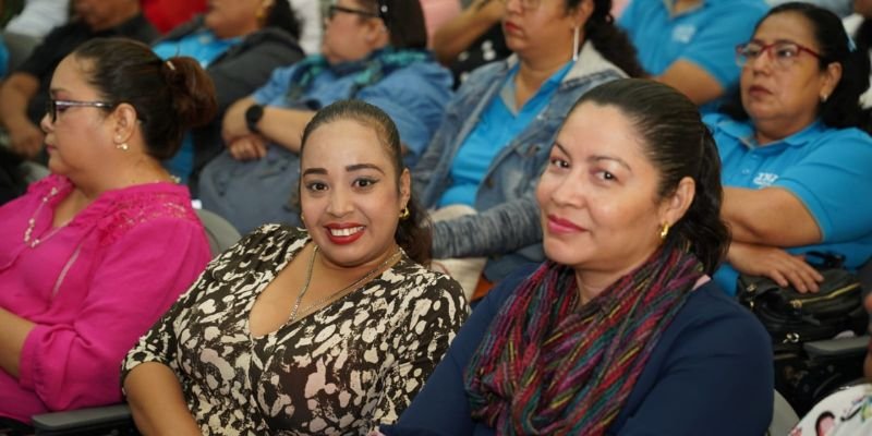 Más de 60 mil educadores se gradúan en Historia e Identidad Nacional