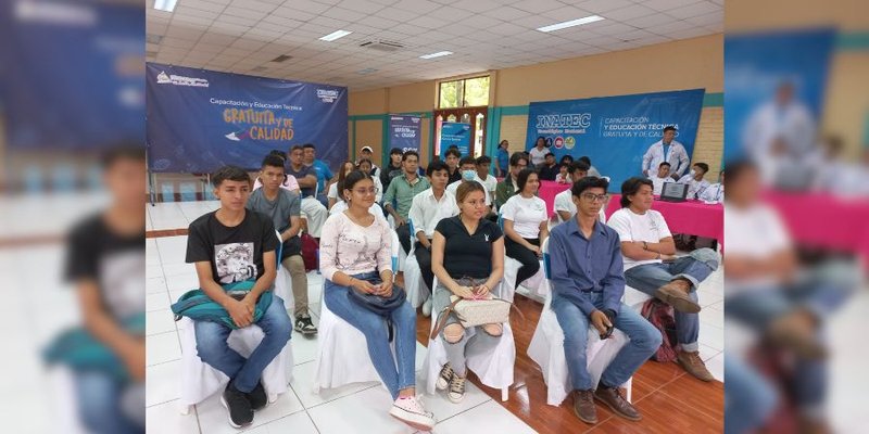 Jornada Nacional de Innovación promueve el emprendimiento y la creatividad en los estudiantes técnicos