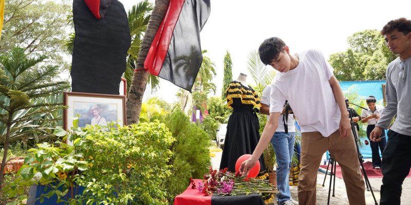 Más de 60 mil estudiantes rinden homenaje a Sandino en el 131 natalicio
