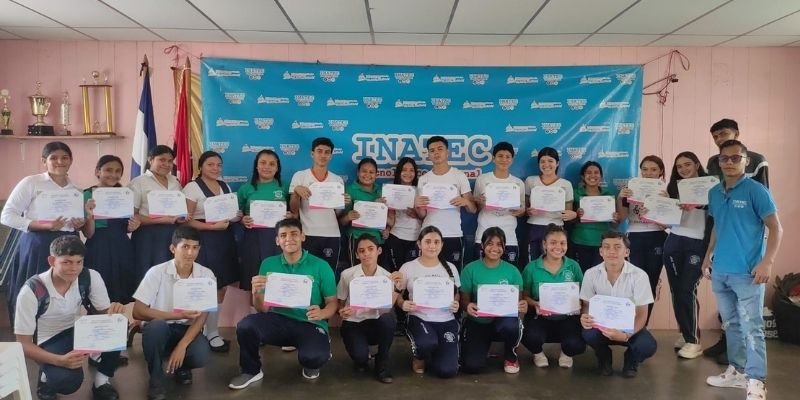 Productores de Rio Rama, El Coral, finalizan cursos de la estrategia Emprendimiento en el Campo
