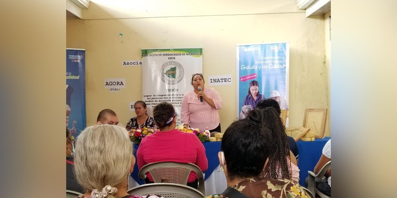 Personas con discapacidad inician curso sobre  Enjuncado de Bastidores