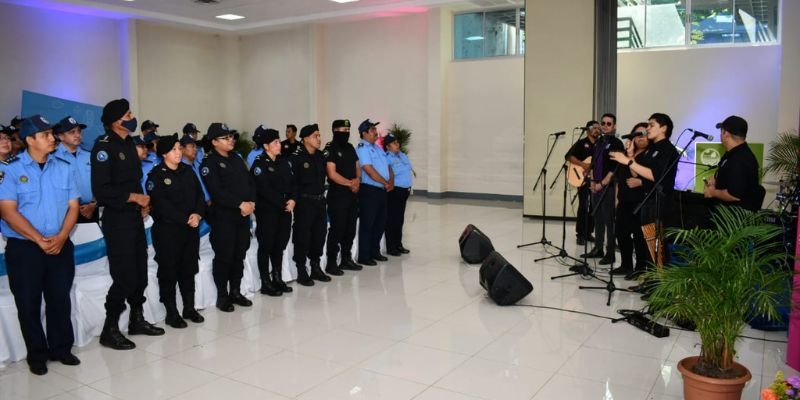 Celebran tercera promoción del Programa Angelita Morales Avilés