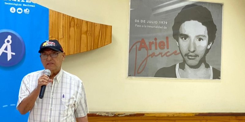 Centro Tecnológico Ariel Darce celebra IV Aniversario
