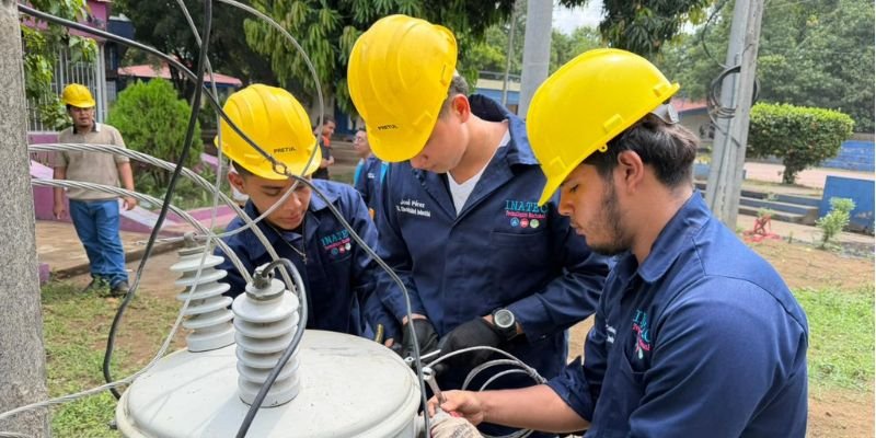 El docente que transforma vidas desde el aula e inspira a generaciones de técnicos en Chinandega