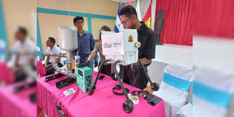 Jornada Nacional de Innovación promueve el emprendimiento y la creatividad en los estudiantes técnicos