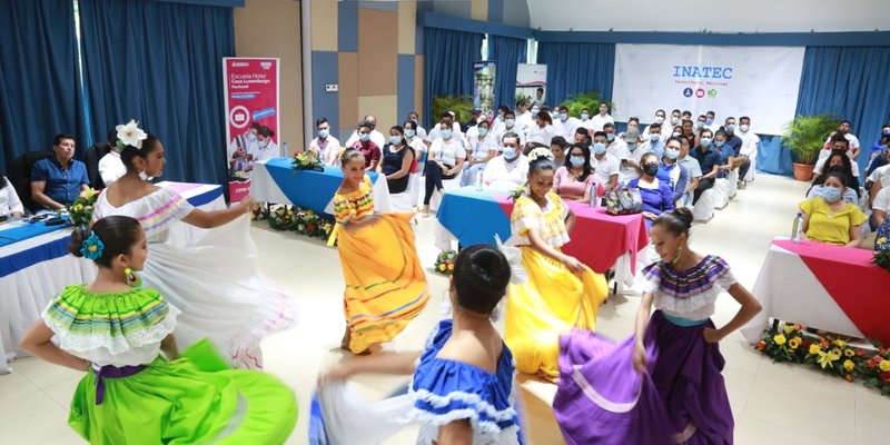 Escuela Hotel Casa Luxemburgo cumple 3 años